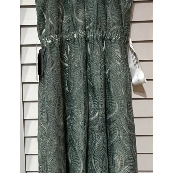 JS collections Halter midi dress - Picture 2 of 5